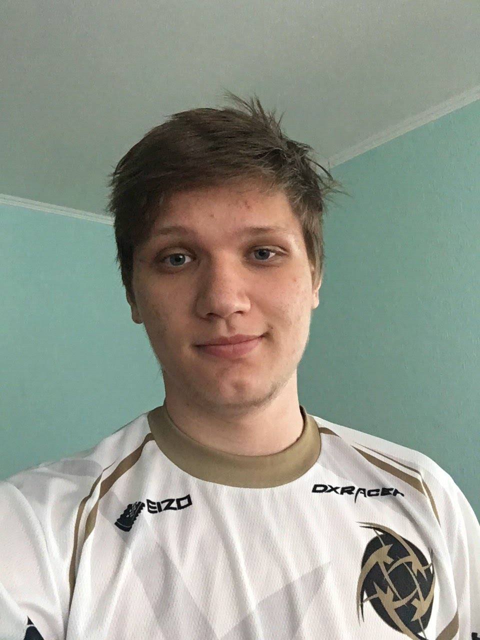 rookie ：我确实老了，希望对阵FPX时体力不要烧的太快