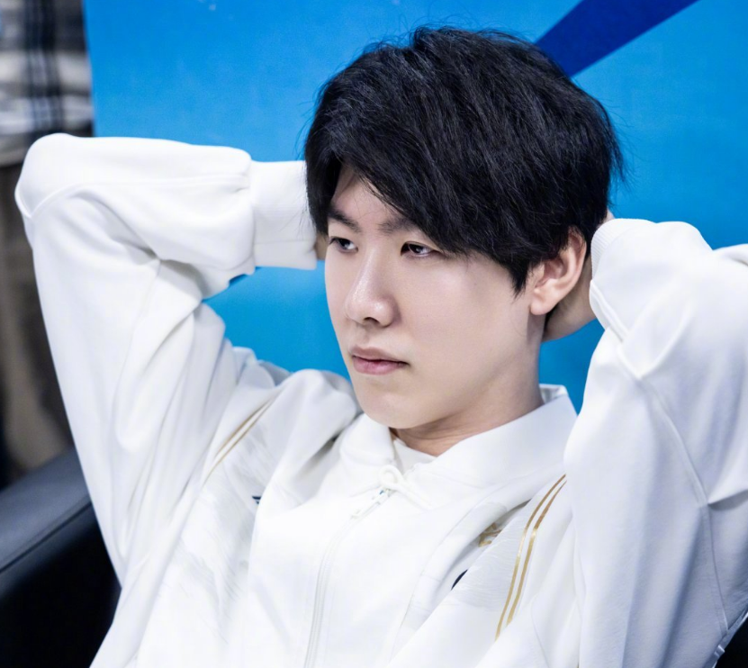 LNG分享昨日不敌JDG赛后返图：重整旗鼓 战至终章 还有败者组