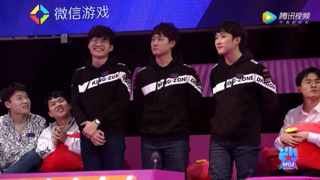 EDward Gaming 和 Anyone's Legend 取得胜利 - LPL 第二分区 2025 比赛日结果