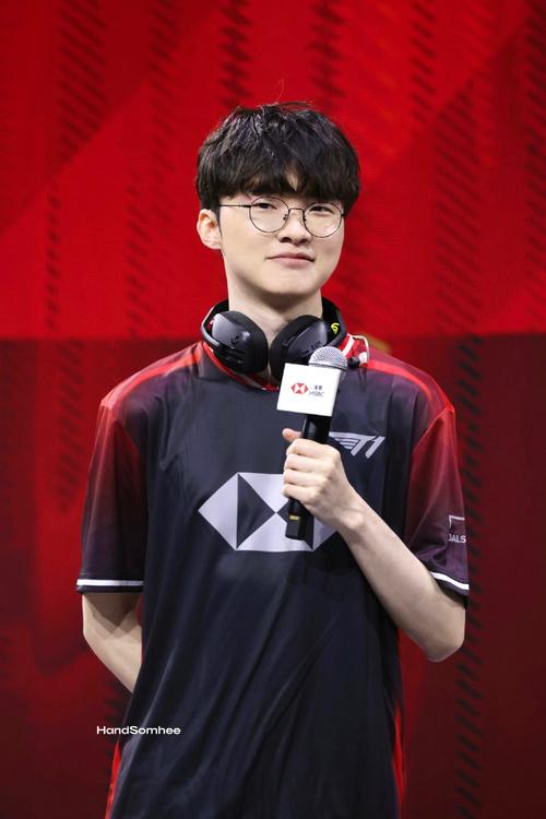 Scout ：遗憾的是我们在训练赛优势的地方或者熟悉的点没有打出来